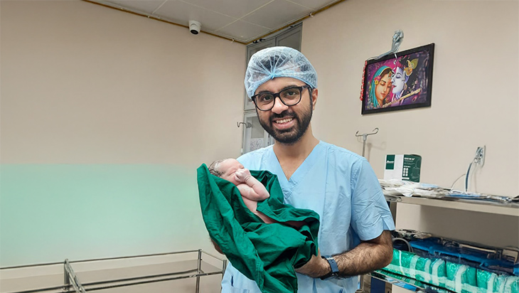 Dr. Dr. Deep M Bhadra, Gynaecologist & Advanced Laparoscopic Surgeon