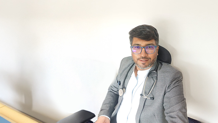 Dr. Nishant Tavade, Consulting Physician 